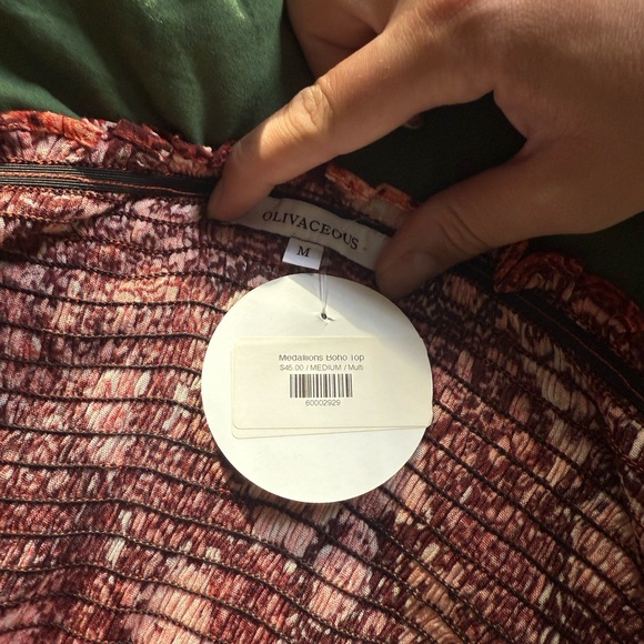 Patterned Off-Shoulder crop top - Picture 5 of 6